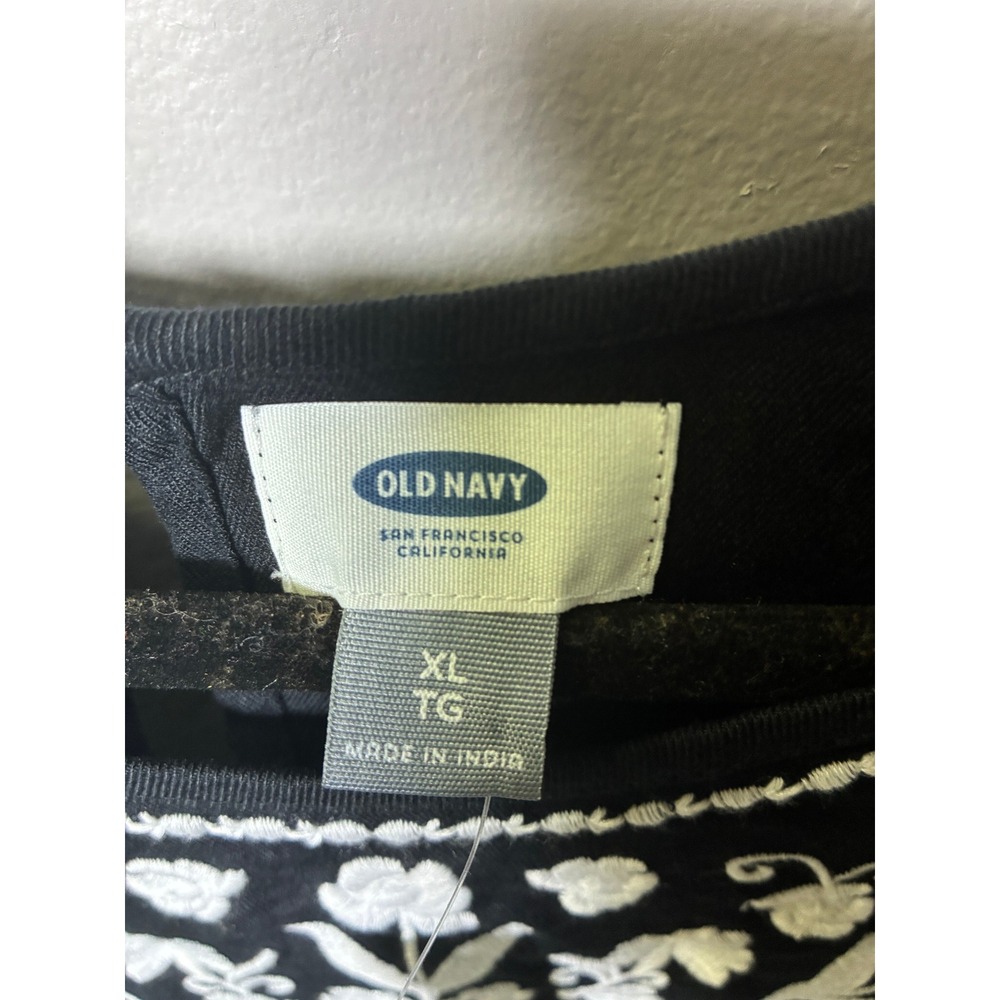 Old Navy Womens XL Black White Floral Embroidered Viscose Shift Dress NWT - Picture 3 of 5